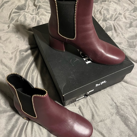 Coach Leather Booties never been worn - Picture 4 of 7